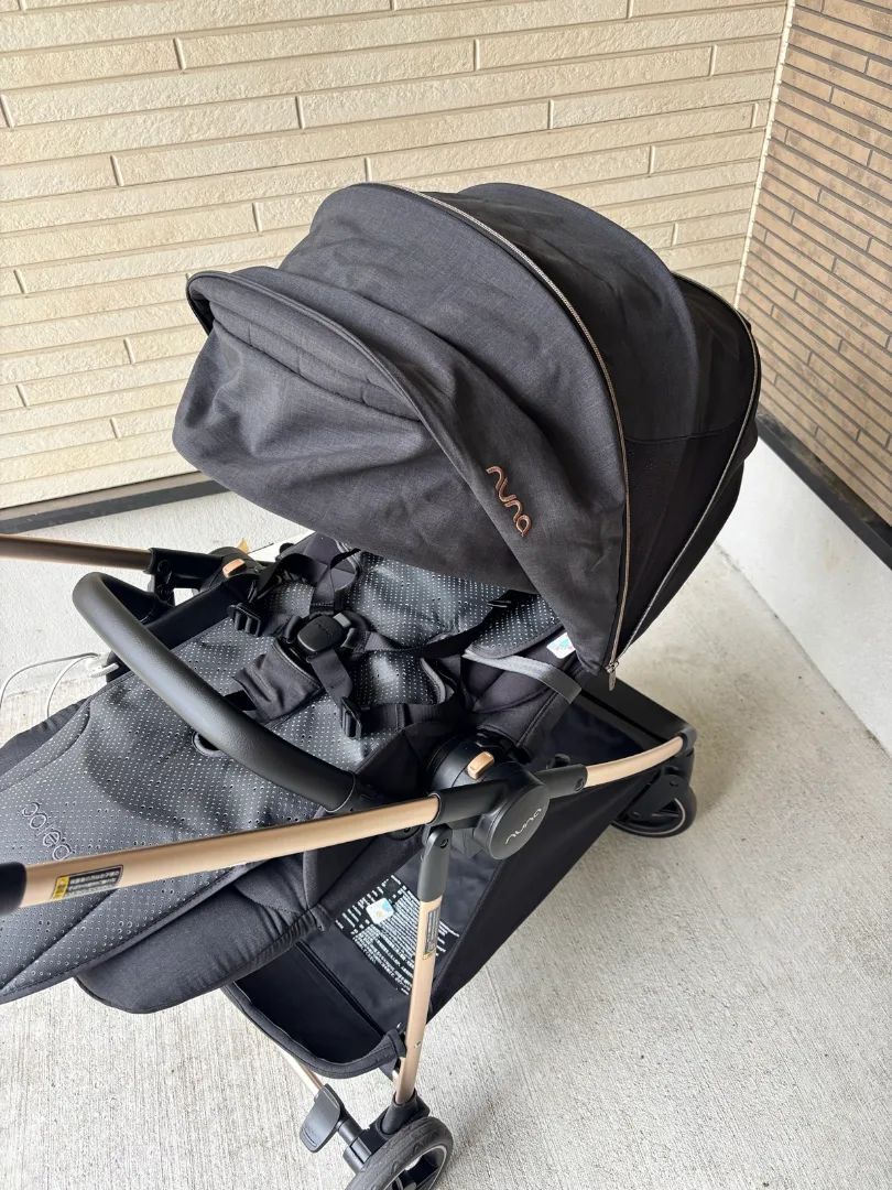 nuna IXXA next リベテッドローズのローズゴールドフレームと幌